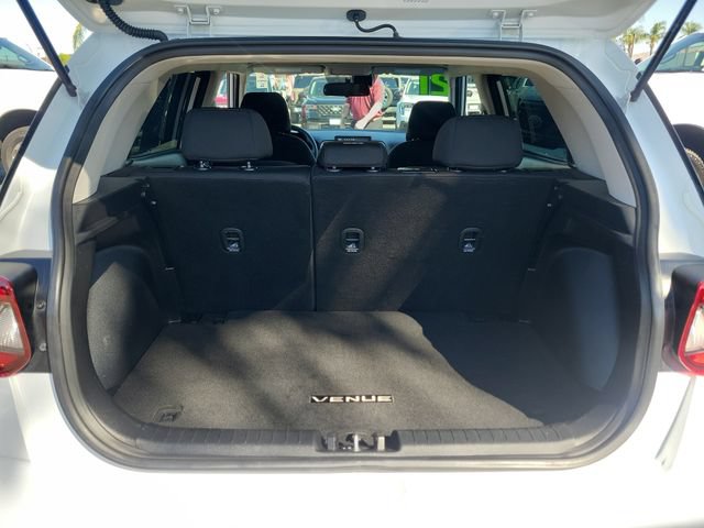 Used 2021 Hyundai Venue SE FWD image 25