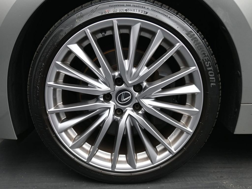 Used 2023 Lexus IS 300 AWD w/ Premium Package image 10