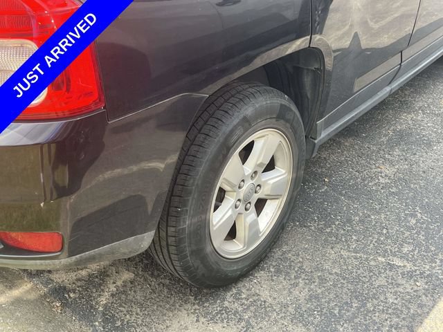 Used 2013 Jeep Compass Sport FWD image 9