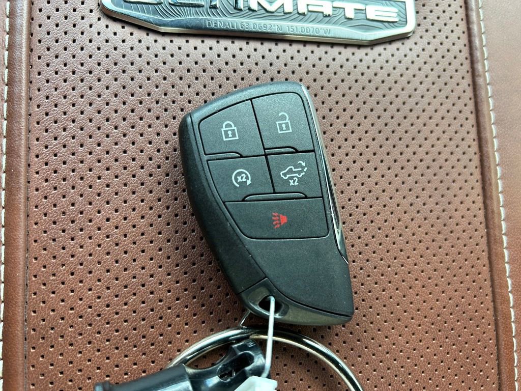 Certified 2025 GMC Sierra 2500 Denali Ultimate AWD/4WD image 44