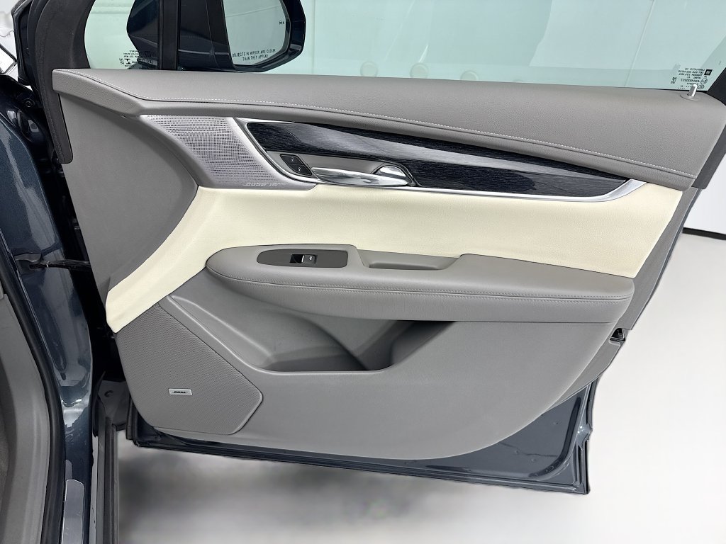 Used 2021 Cadillac XT6 Premium Luxury FWD image 25