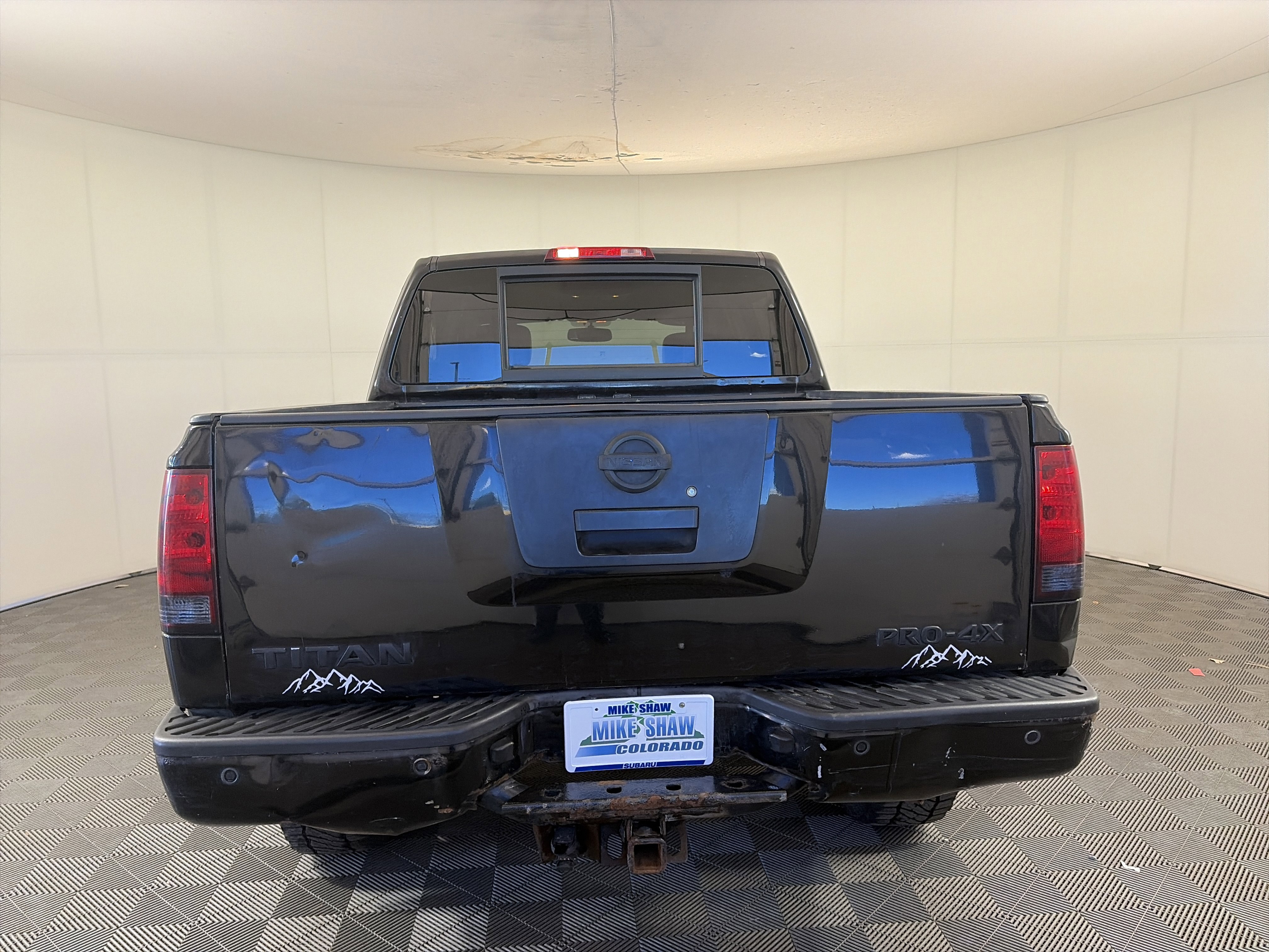 Used 2010 Nissan Titan PRO-4X w/ Pro-4x Leather Pkg image 6