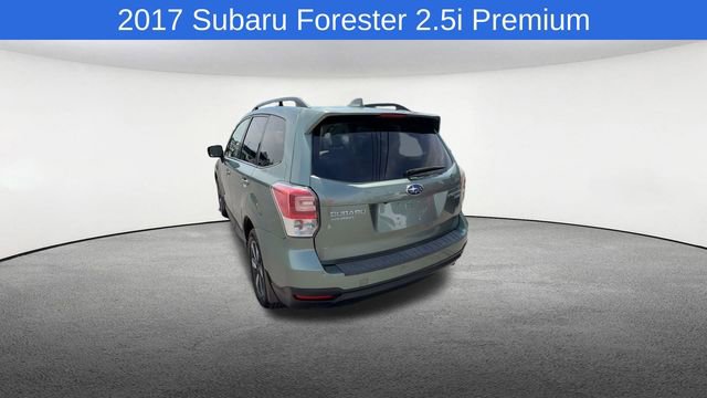 Used 2017 Subaru Forester 2.5i Premium w/ All-Weather Package AWD/4WD image 7