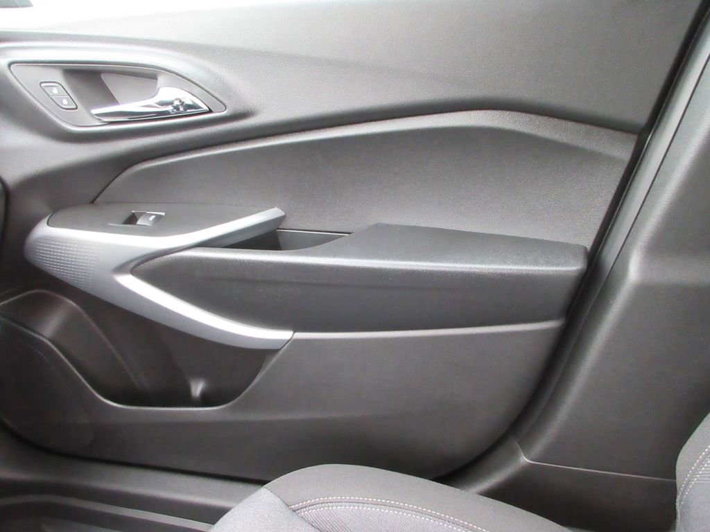 New 2026 Chevrolet Trax LS w/ Driver Confidence Package FWD image 34