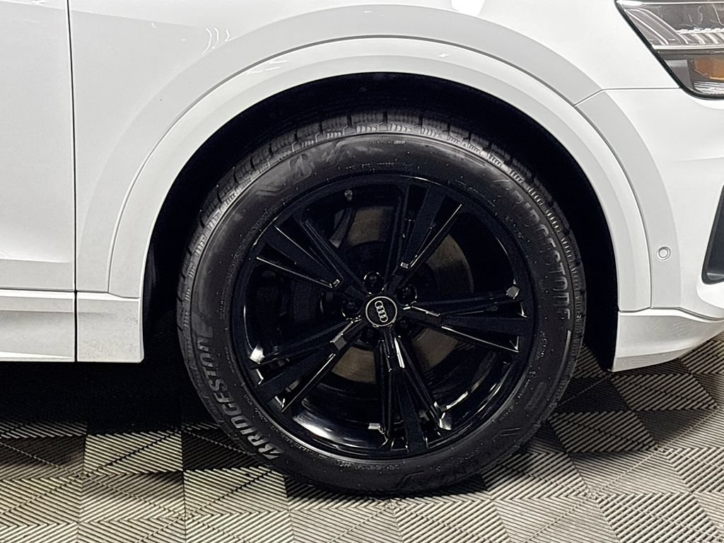 Used 2023 Audi Q8 Premium w/ Convenience Package AWD/4WD image 24