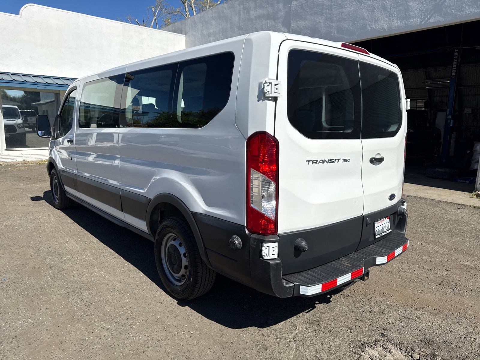 Used 2018 Ford Transit 350 XL image 3