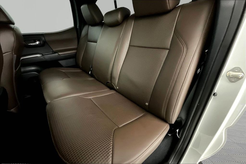 Used 2020 Toyota Tacoma Limited image 20