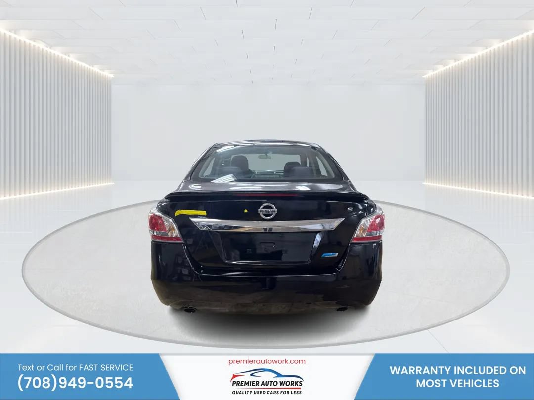 Used 2014 Nissan Altima 2.5 S w/ Sport Value Package FWD image 5