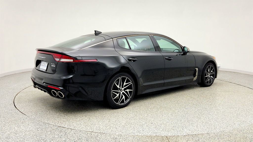 Used 2022 Kia Stinger GT-Line w/ Sun & Sound Package image 5