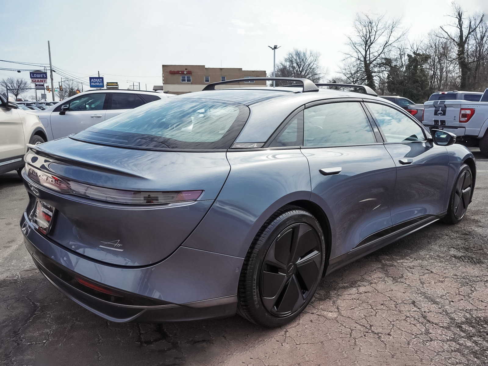 Used 2024 Lucid Air Touring image 6