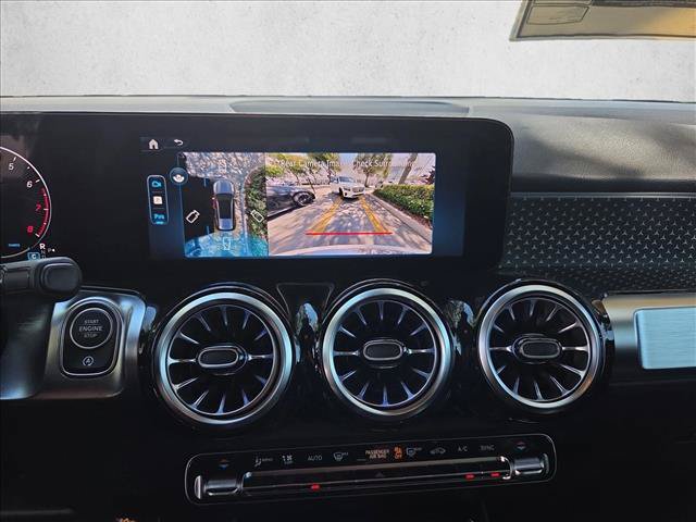 New 2026 Mercedes-Benz GLB 250 image 4