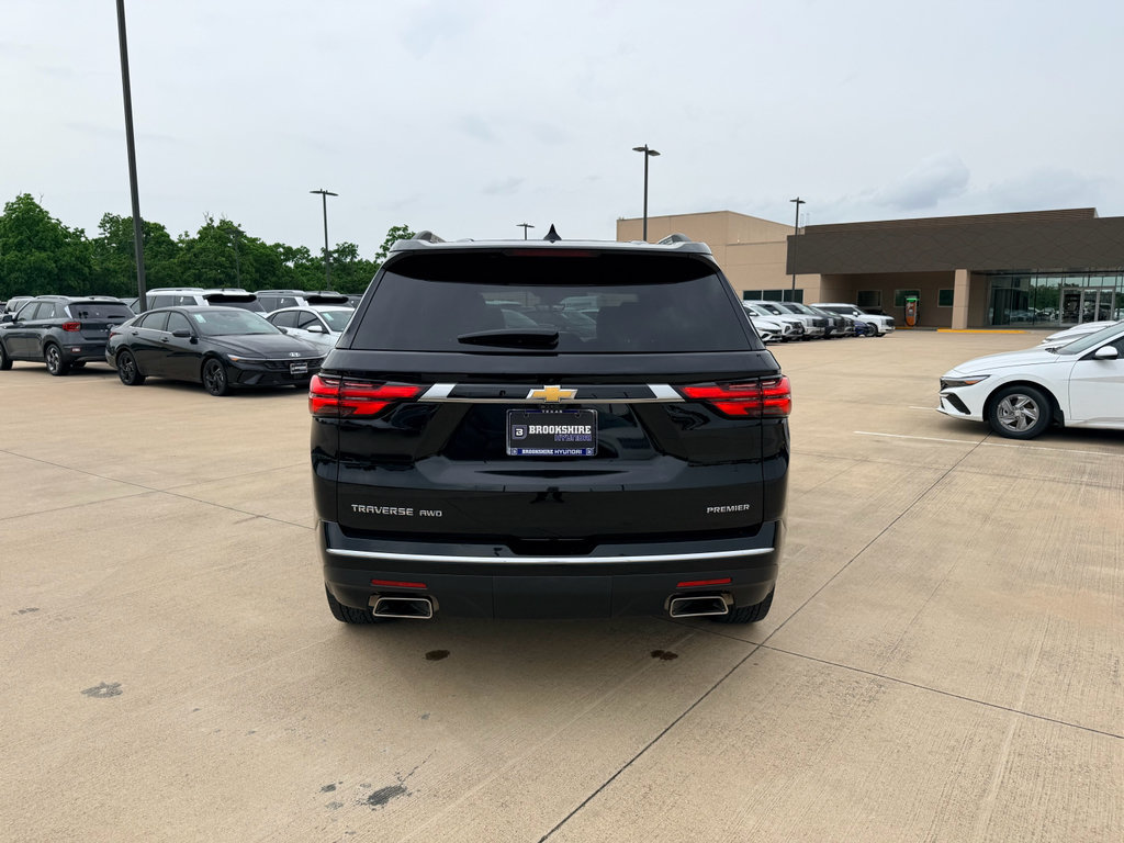Used 2023 Chevrolet Traverse Premier AWD/4WD image 8