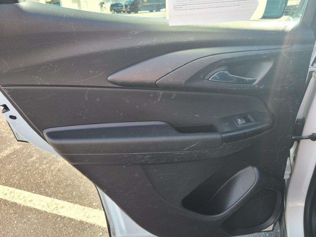 Used 2022 Chevrolet TrailBlazer LS FWD image 16