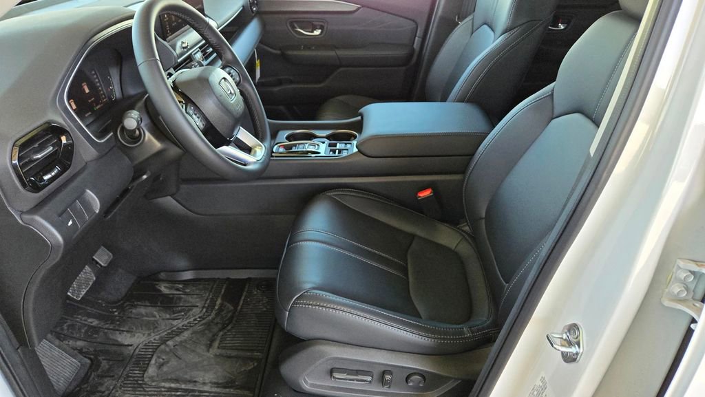 New 2026 Honda Pilot Touring image 11