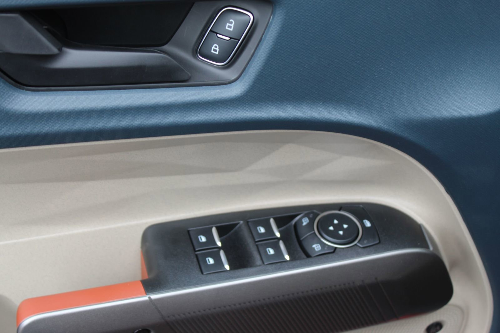 New 2026 Ford Maverick Lariat image 25