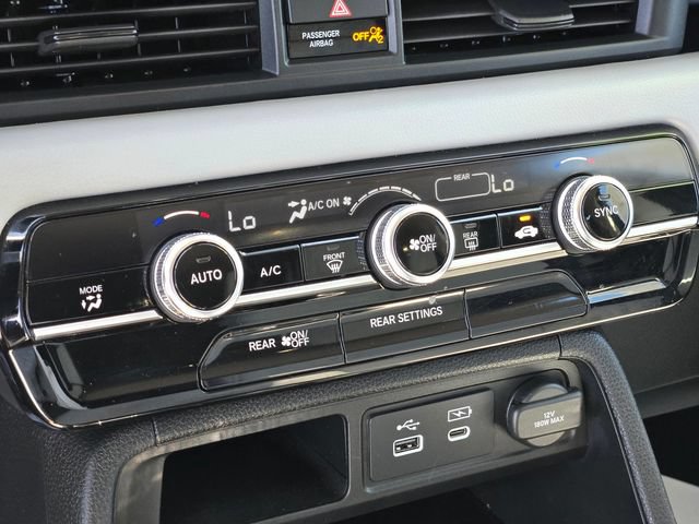 Used 2023 Honda Pilot LX image 18