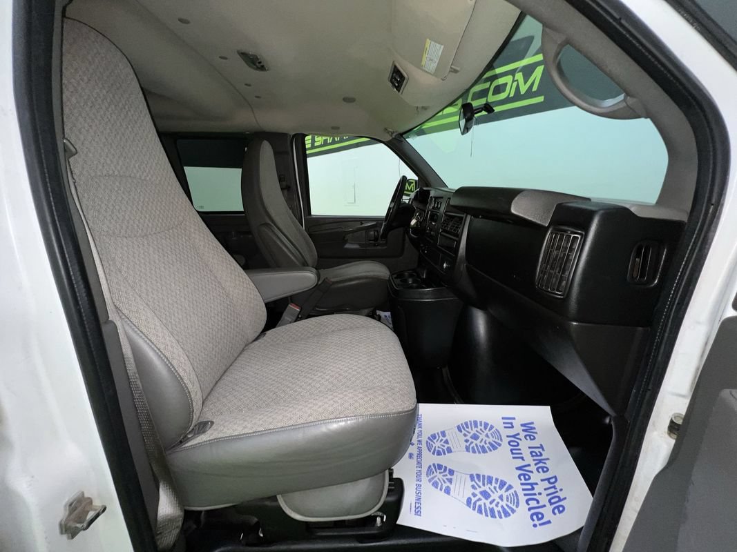 Used 2013 Chevrolet Express 2500 LT w/ LT Preferred Equipment Group RWD image 26