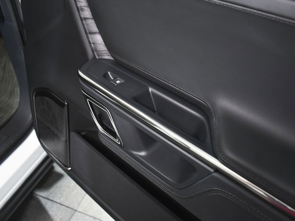 Used 2022 Rivian R1S Launch Edition image 17