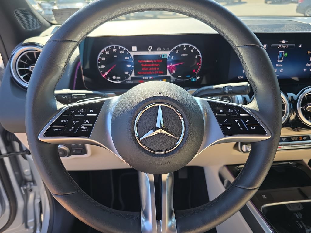 Used 2026 Mercedes-Benz GLB 250 4MATIC image 26