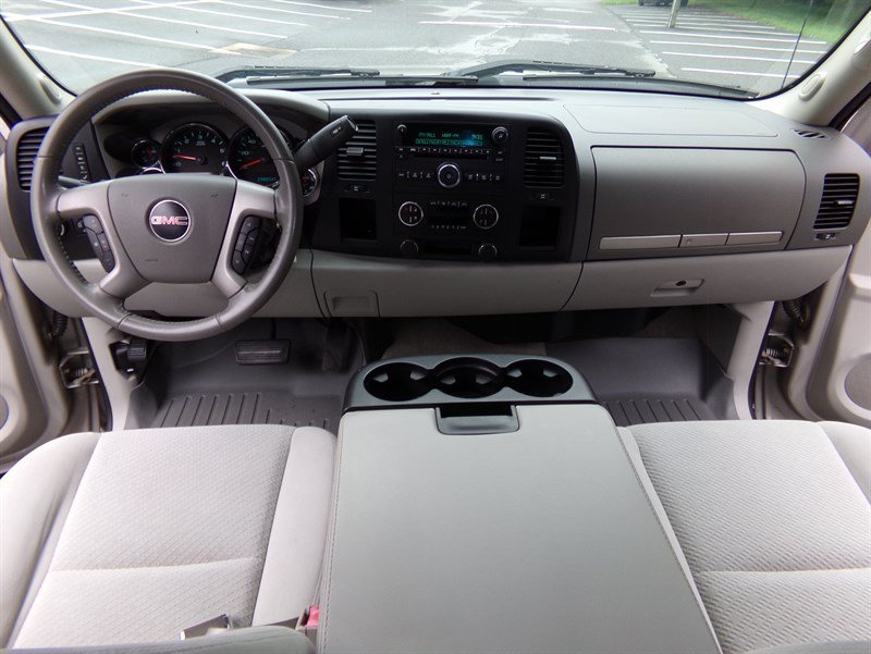 Used 2008 GMC Sierra 1500 SLE w/ Power Pack Plus RWD image 35