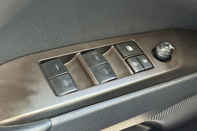 Used 2024 Toyota Camry SE FWD image 14