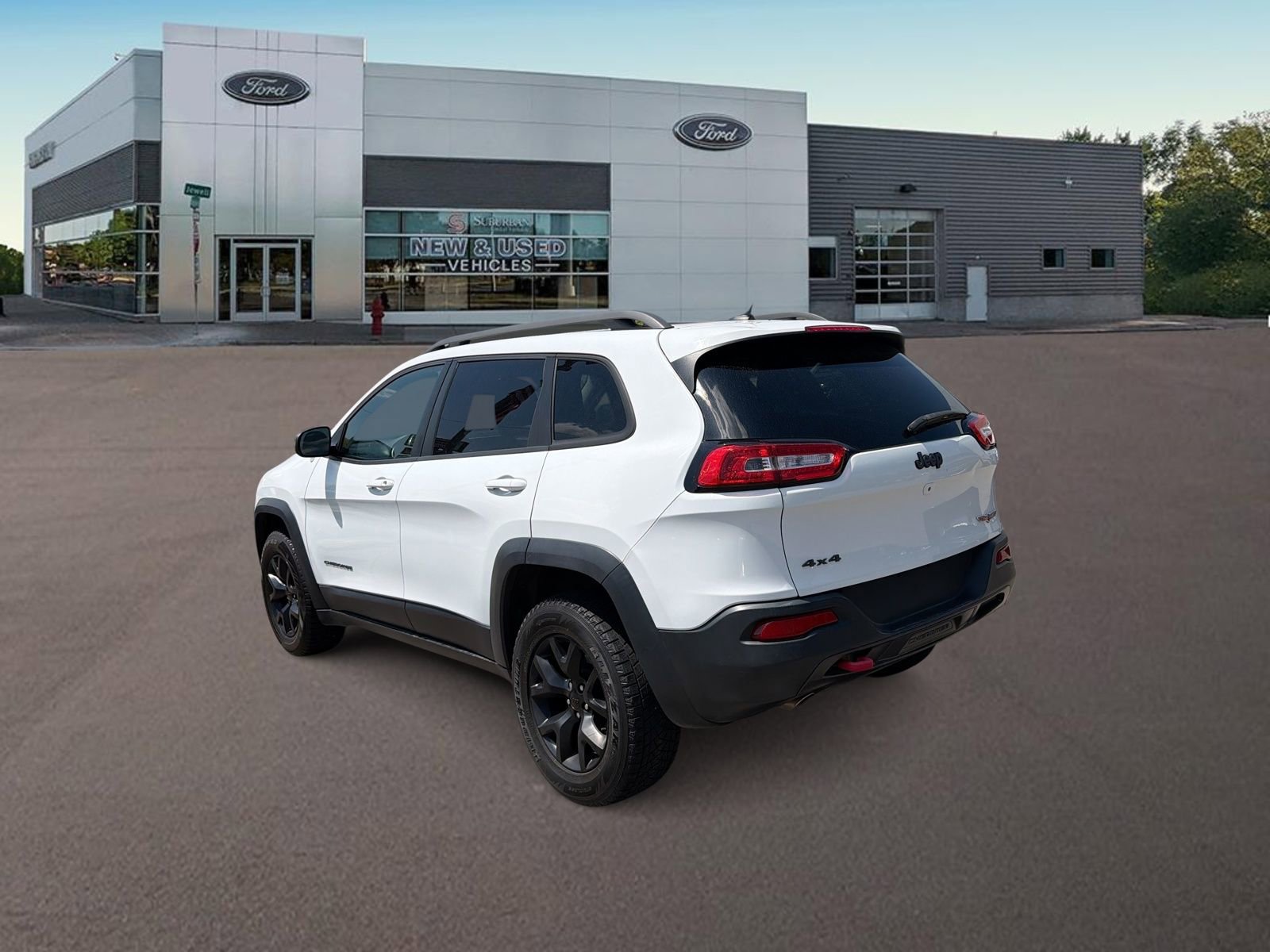 Used 2015 Jeep Cherokee Trailhawk w/ Cold Weather Group AWD/4WD image 8