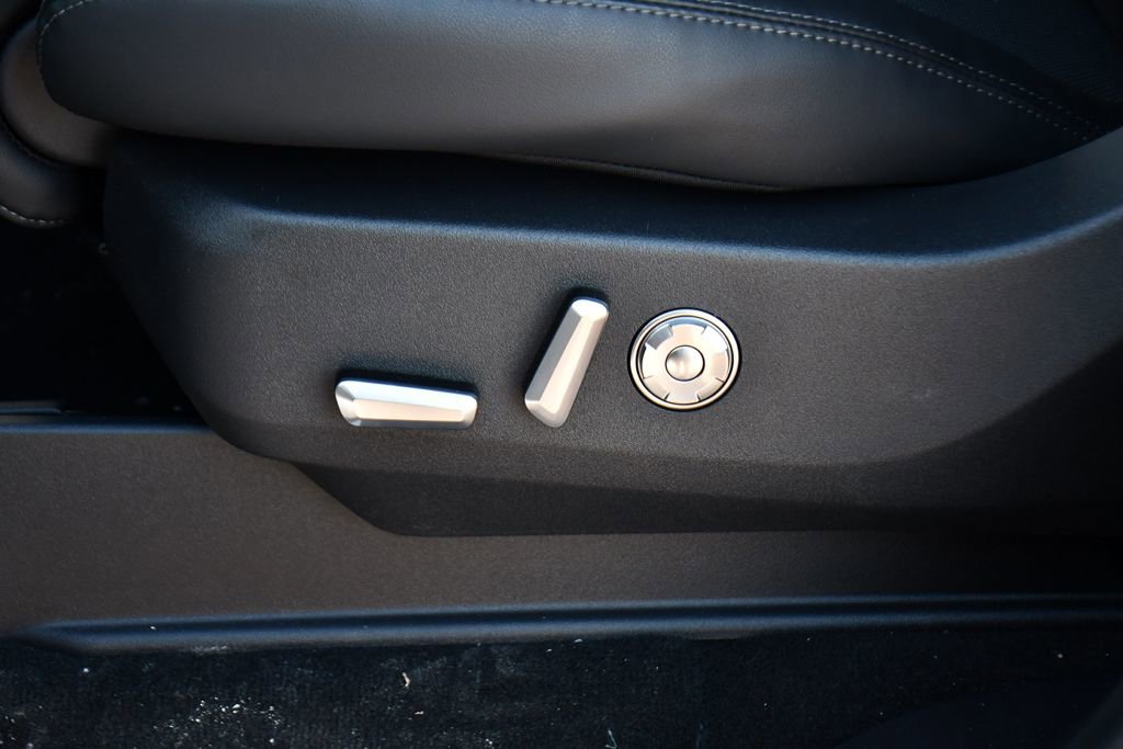 New 2026 Lincoln Navigator L Reserve w/ Jet Appearance Package image 14