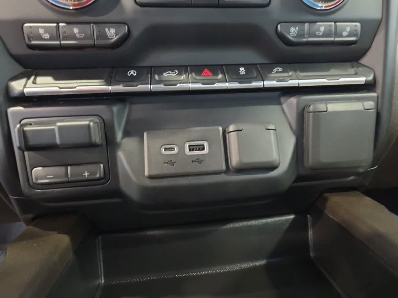 Used 2019 GMC Sierra 1500 SLT w/ SLT Convenience Package AWD/4WD image 25