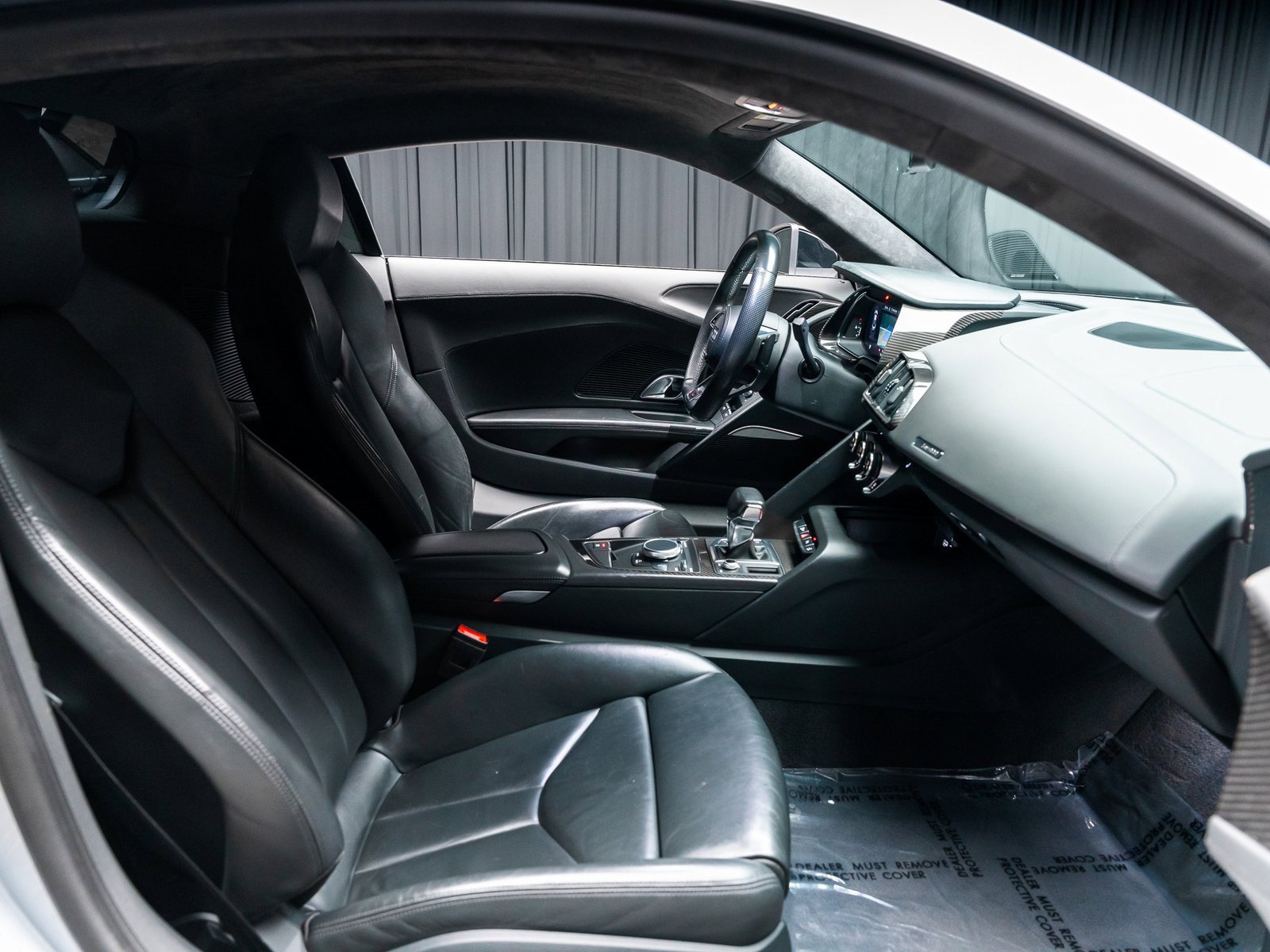 Used 2018 Audi R8 V10 w/ Premium Package image 75