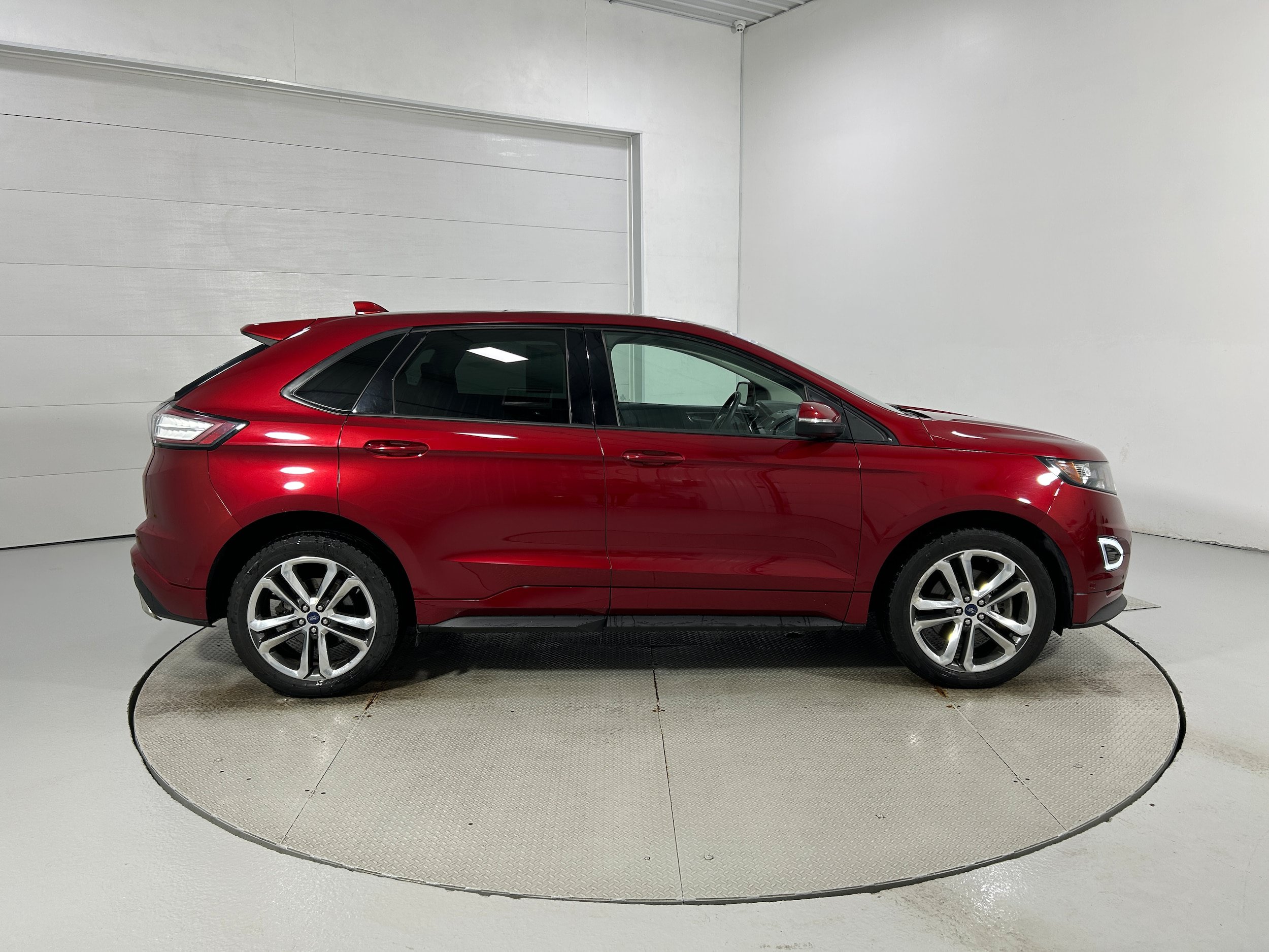 Used 2018 Ford Edge Sport w/ Equipment Group 401A AWD/4WD image 39