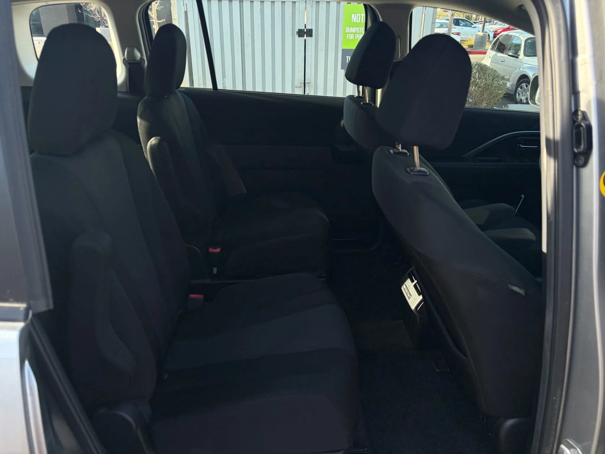 Used 2014 MAZDA MAZDA5 Sport image 13