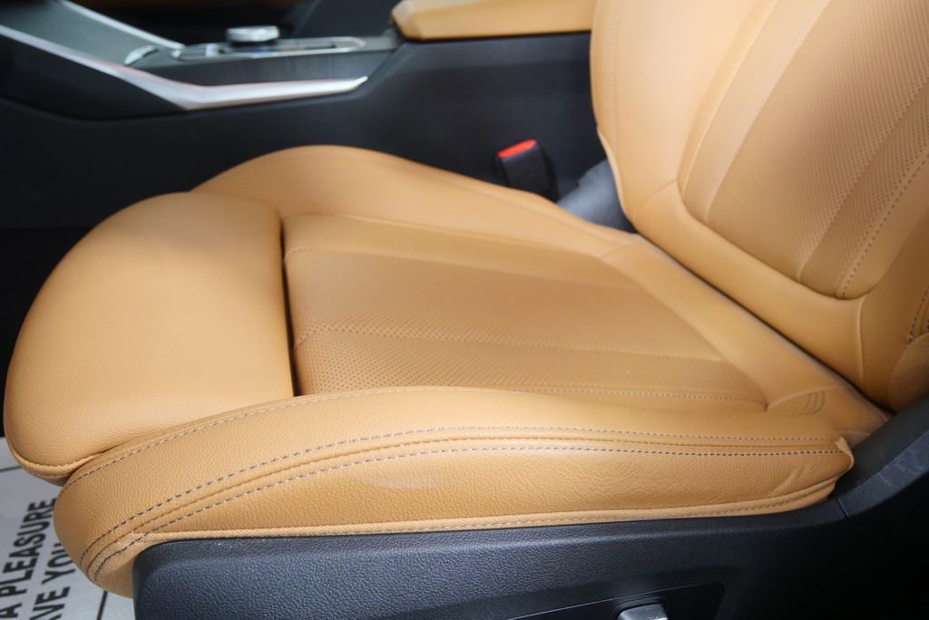 Certified 2023 BMW i4 eDrive35 RWD image 9