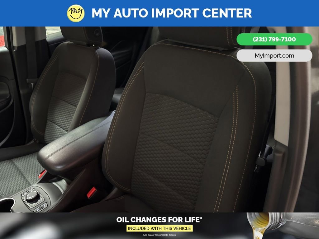 Used 2021 GMC Terrain SLE w/ Driver Convenience Package image 14