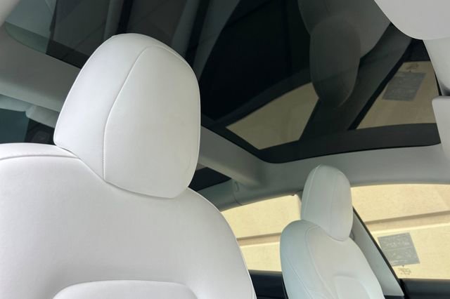 Used 2022 Tesla Model 3 Long Range AWD/4WD image 19