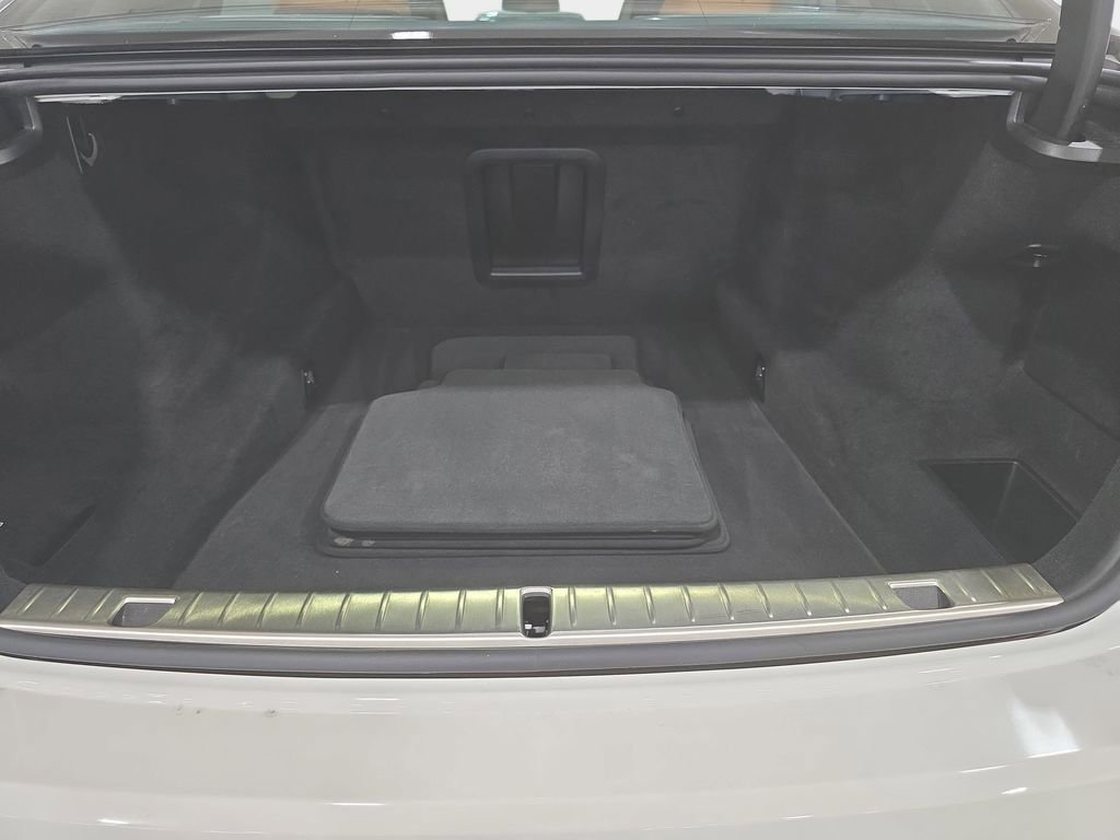 Used 2021 BMW 740i w/ M Sport Package RWD image 29