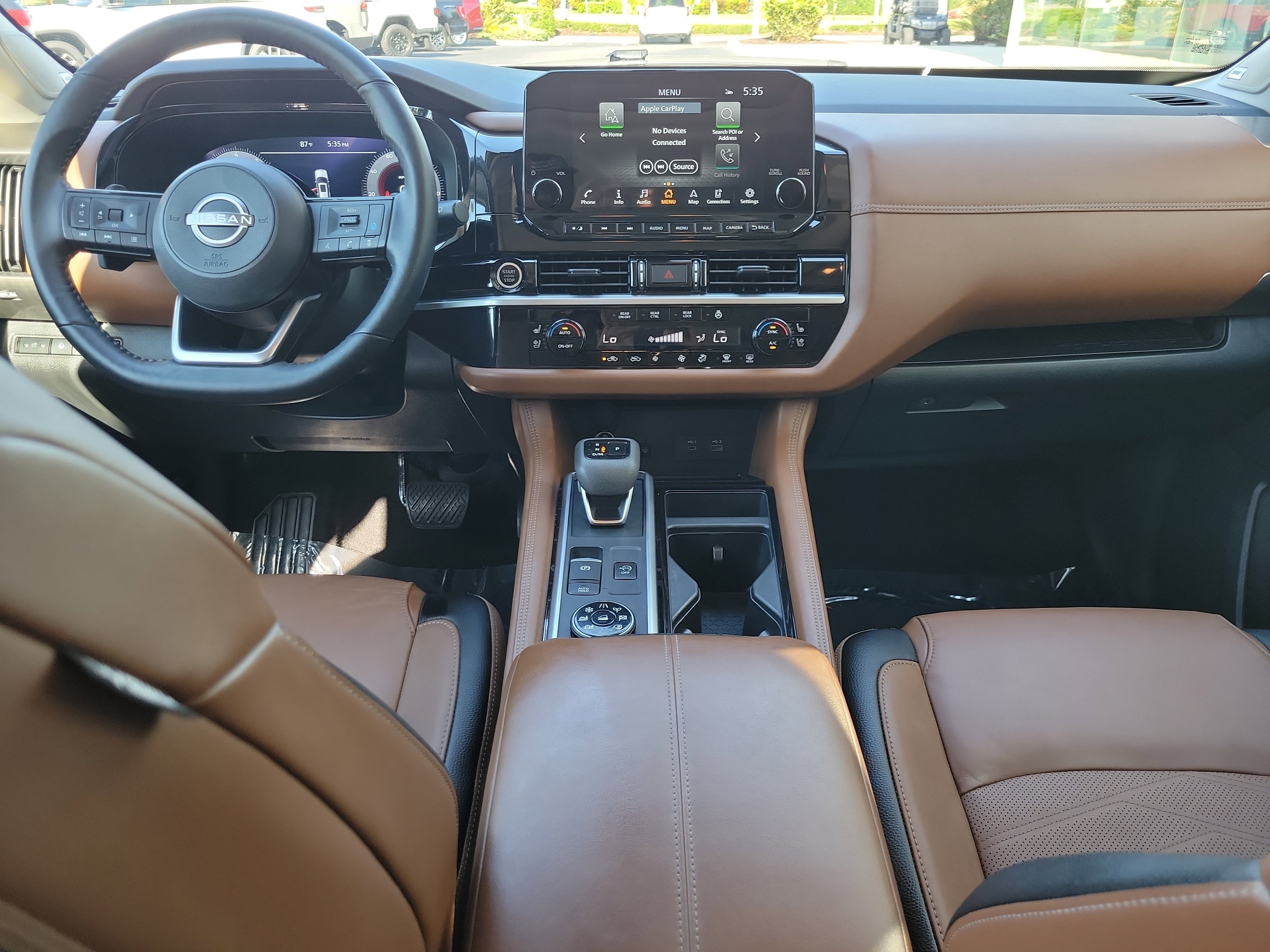 Used 2024 Nissan Pathfinder Platinum w/ Cargo Package AWD/4WD image 14