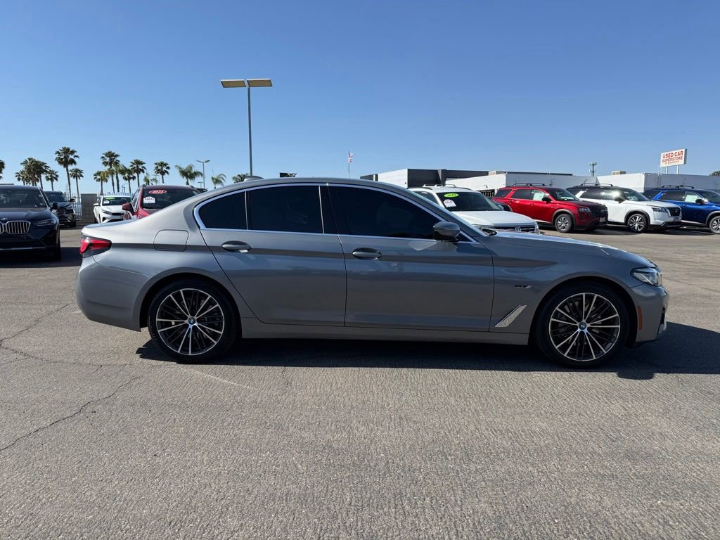 Used 2023 BMW 530e w/ Premium Package RWD image 7