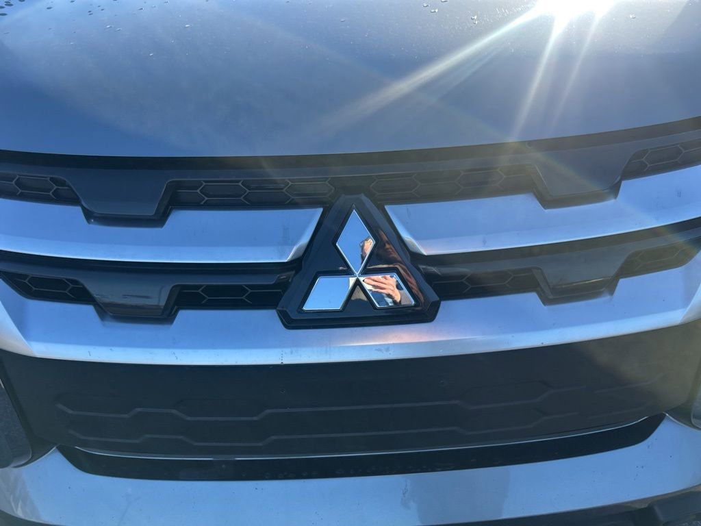 Used 2025 Mitsubishi Outlander Sport AWD image 23
