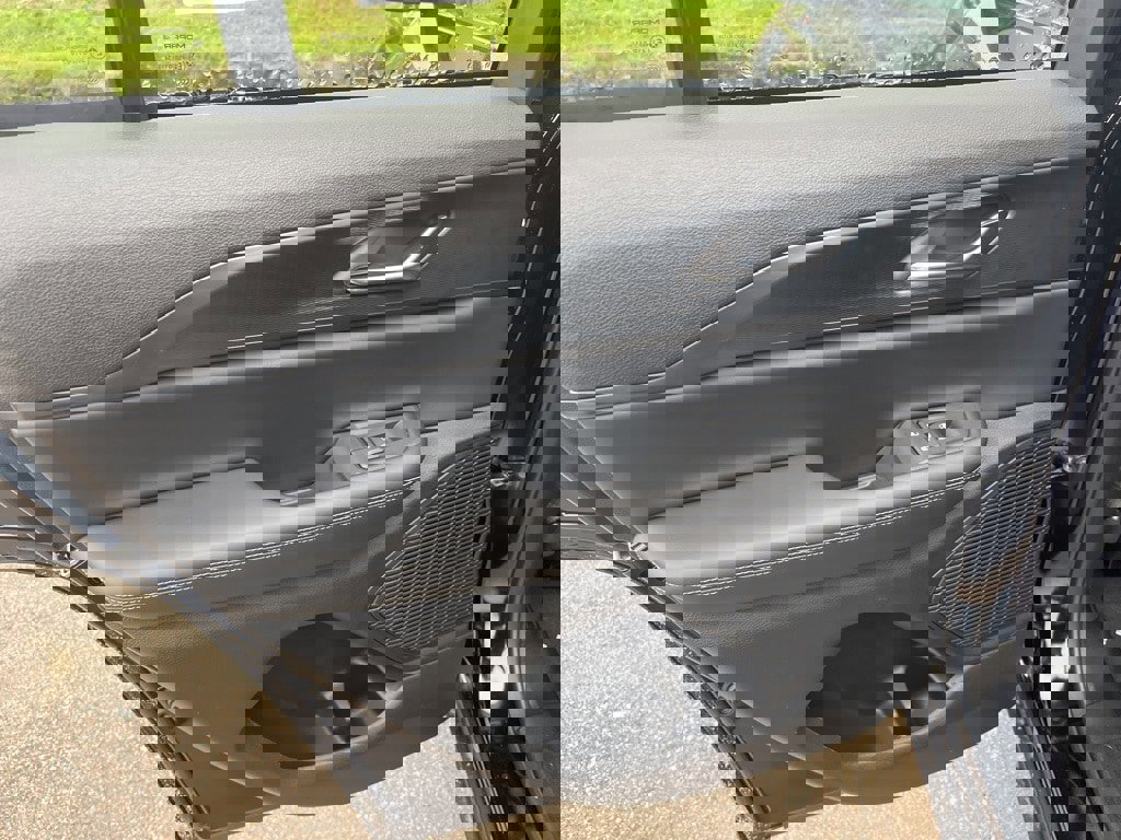 New 2025 Jeep Grand Cherokee Laredo X image 14