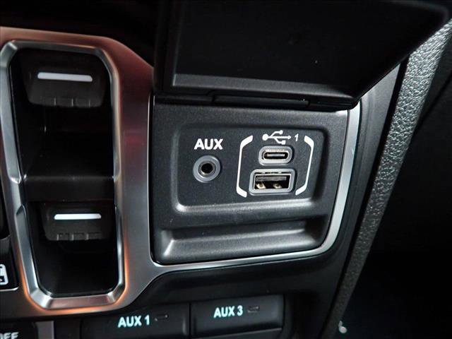 New 2025 Jeep Gladiator Willys image 18