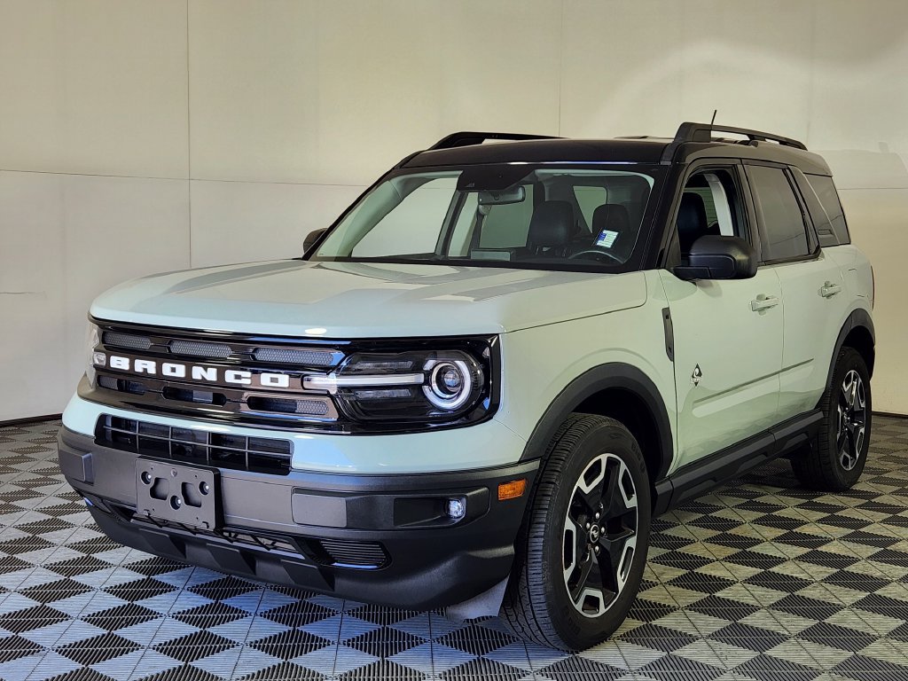 Used 2021 Ford Bronco Sport Outer Banks AWD/4WD image 3