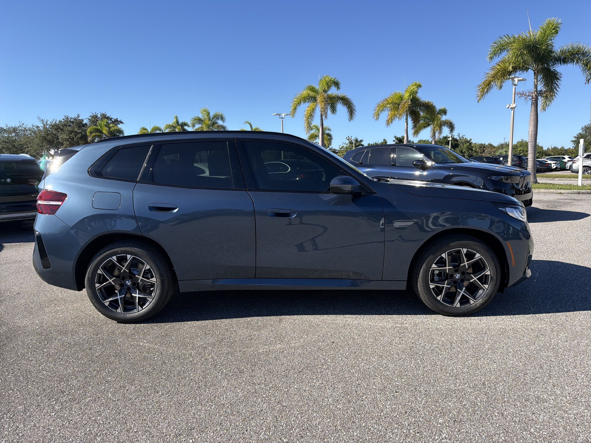New 2026 BMW X3 xDrive30i w/ Premium Package AWD/4WD image 3