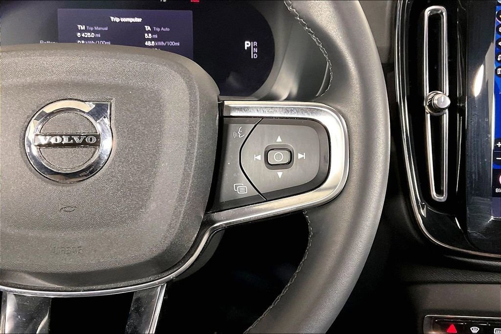 Used 2023 Volvo XC40 Recharge Plus w/ Protection Package Premier AWD/4WD image 19