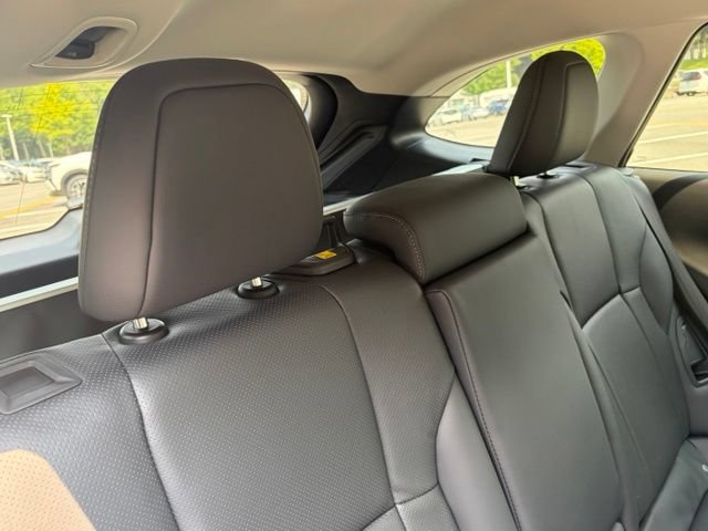Used 2024 Subaru Outback Touring XT AWD/4WD image 33