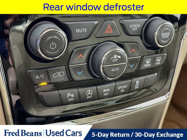 Used 2020 Jeep Grand Cherokee Overland AWD/4WD image 20