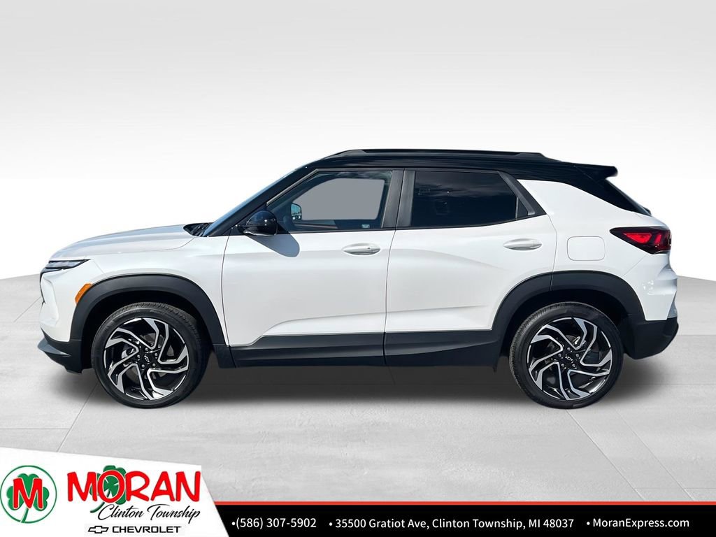 Certified 2025 Chevrolet TrailBlazer RS w/ Convenience Package image 3