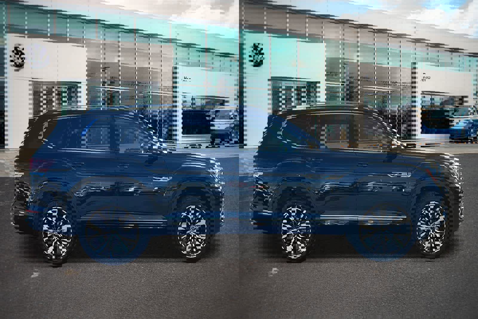 New 2026 Volkswagen Atlas SEL Premium R-Line image 4