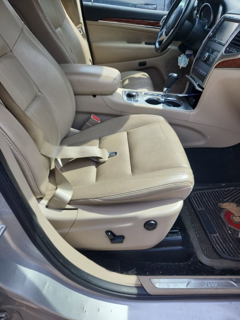 Used 2013 Jeep Grand Cherokee Limited image 6