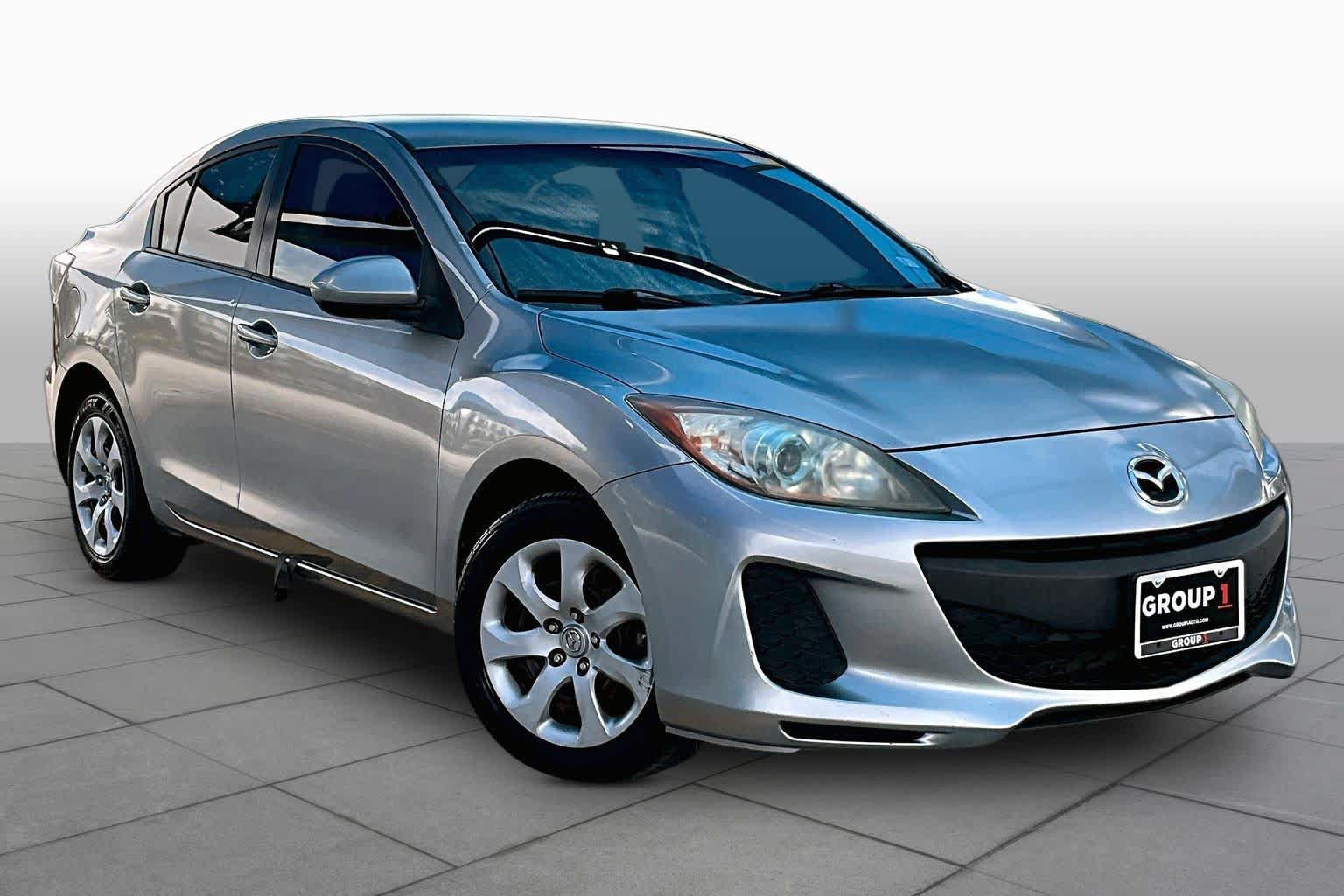 Used 2013 MAZDA MAZDA3 i Sport FWD image 3