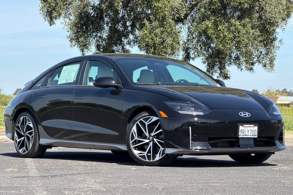 Used 2023 Hyundai Ioniq 6 SEL AWD/4WD image 2